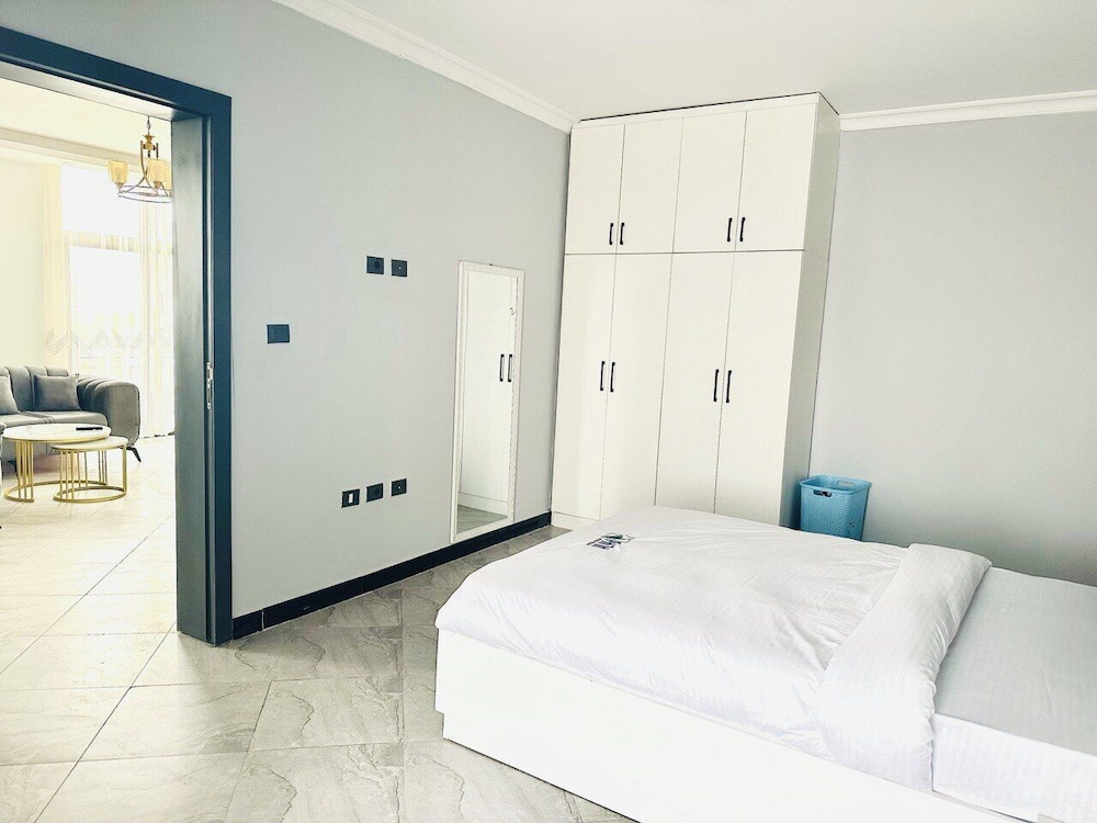 Classic Apartment, 2 Bedrooms, Smoking