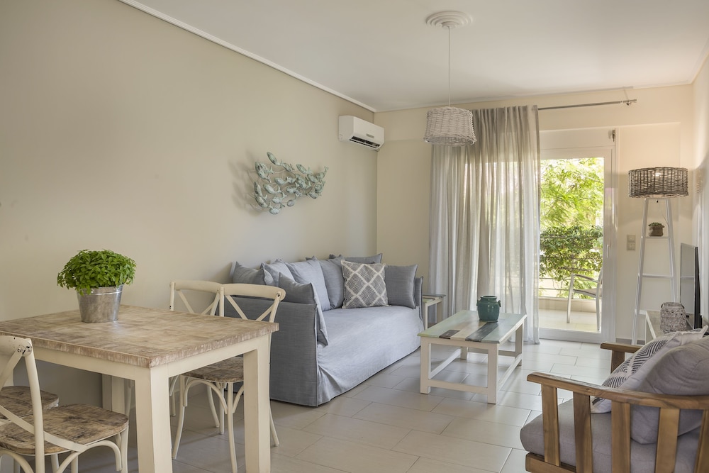 Executive Suite, 2 Bedrooms, Mountain View (Thalassa)