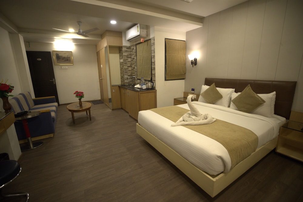 Deluxe Room - Photo 3