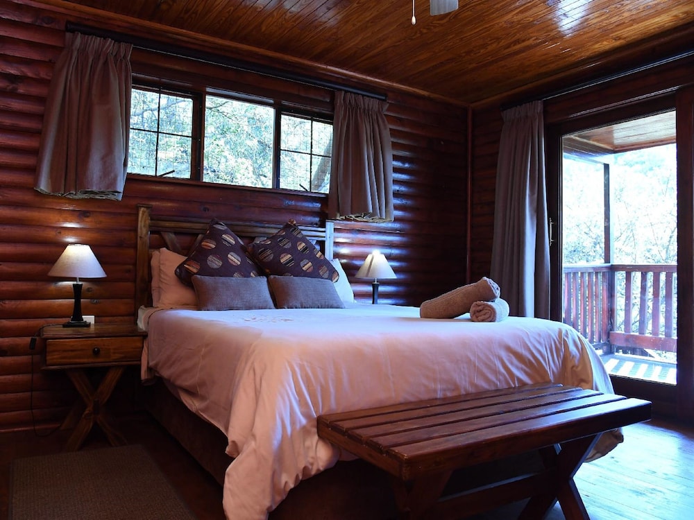 6 Sleeper Log Cabin (in the ravine) (5)