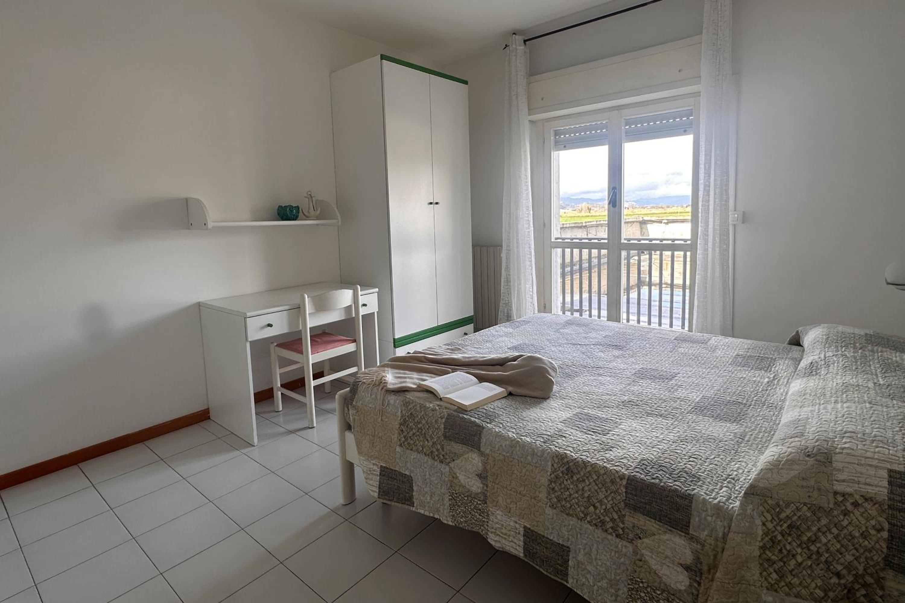 Superior Two-Bedroom Apartment with Air Conditioning and Terrace (6 Adults) photo 1
