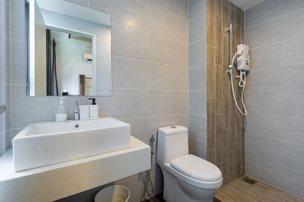 City Apartment, 2 Bedrooms - Photo 10