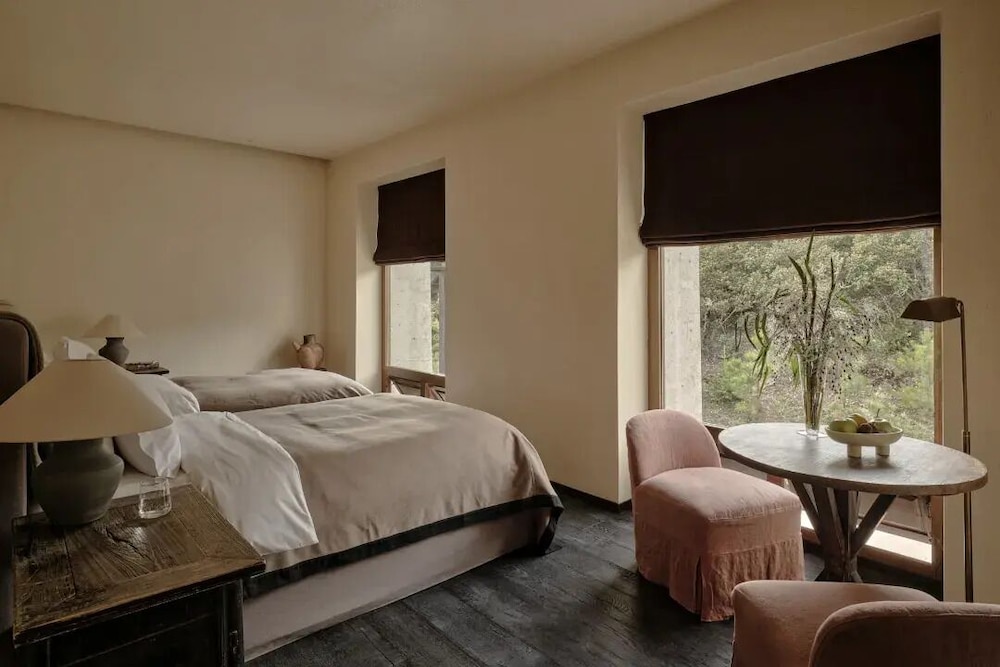 Basic Room, 2 Double Beds, Non Smoking photo 1