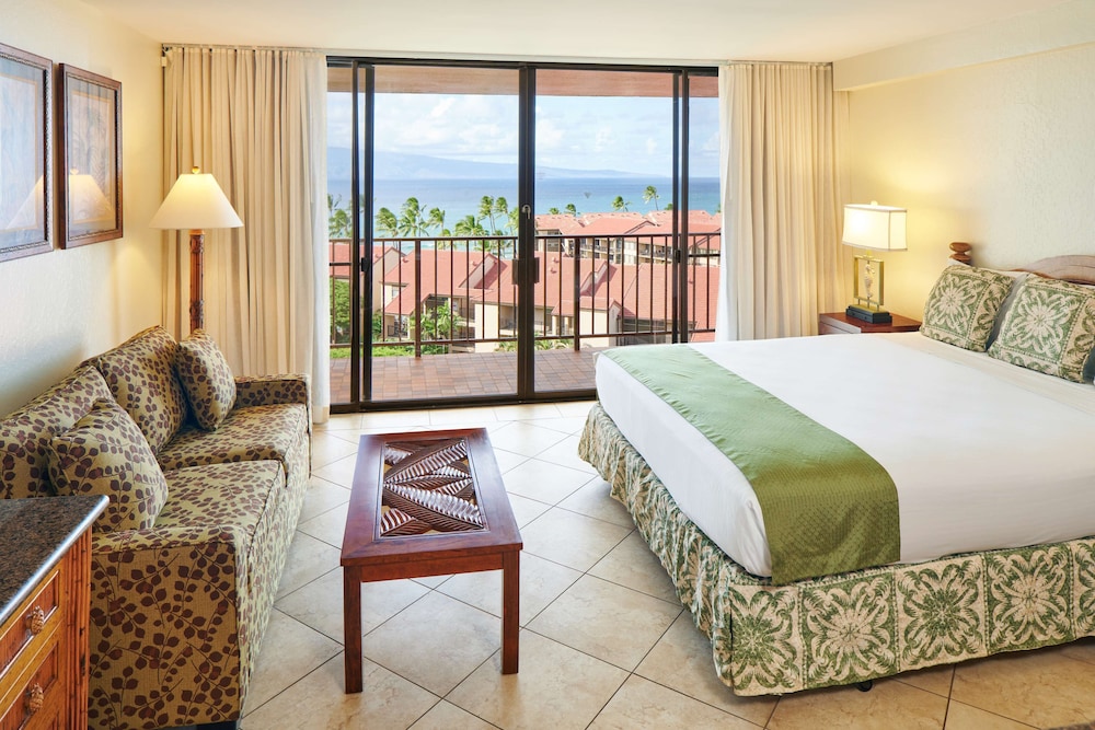 Studio, Kitchen, Resort View