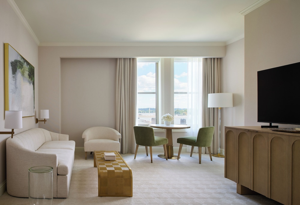 Premier Water View 2-Bedroom Suite