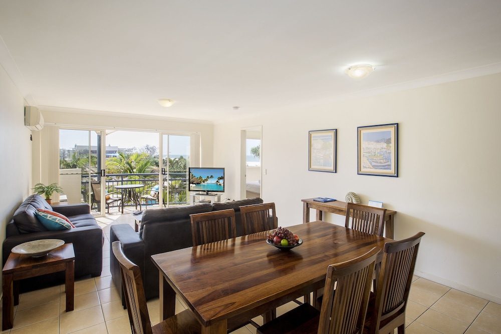 Apartment, 2 Bedrooms, Garden View - Photo 2