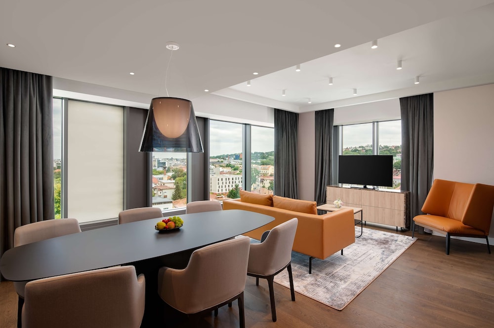 Presidential Suite, Park View