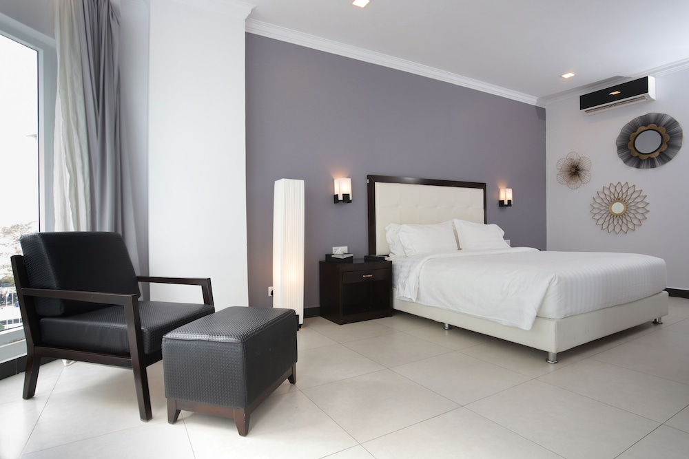 Deluxe Double Seaview Tower Building photo 1