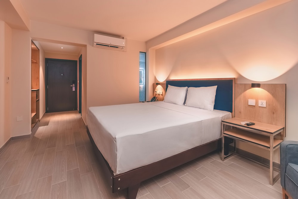 Executive Room, 1 King Bed