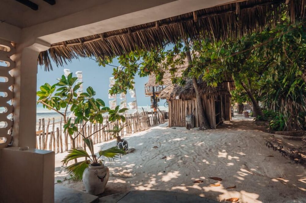 Traditional Double Room, Garden View, Beachside