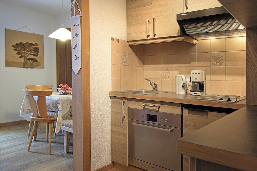 Apartment (1) photo 2