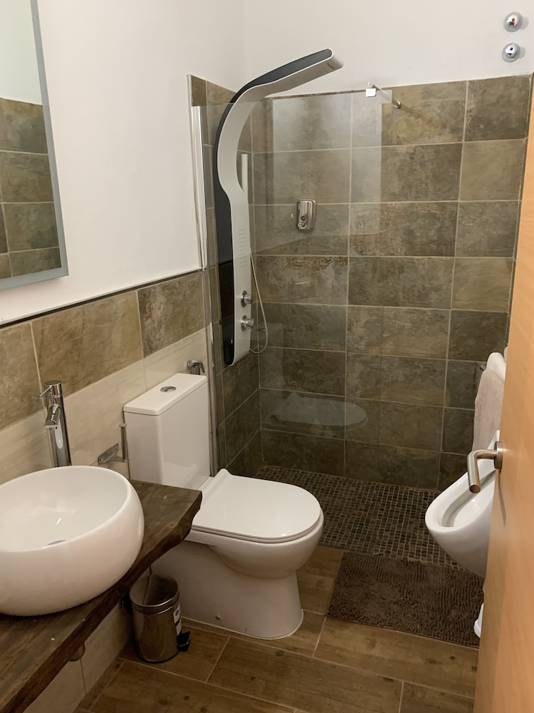 Exclusive Room - Photo 9