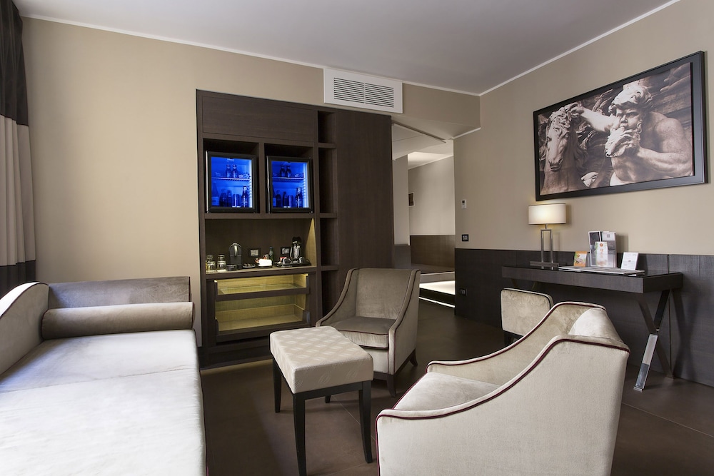 Suite (Penthouse)