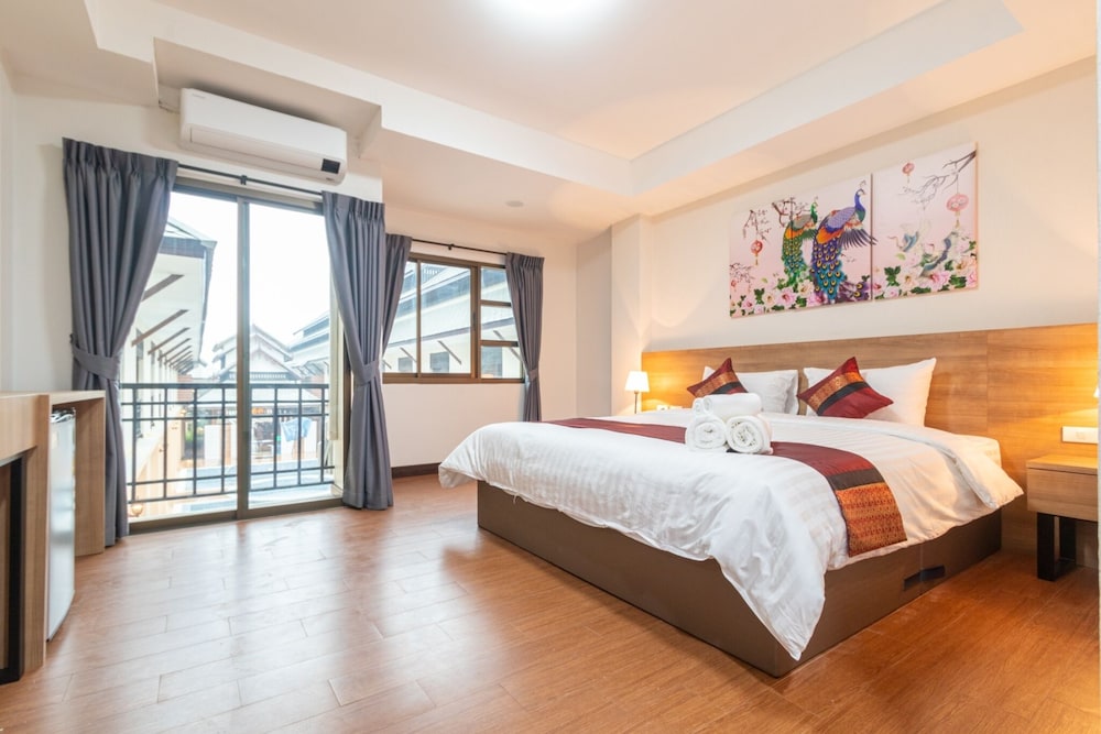 Deluxe Double Room - Photo 1