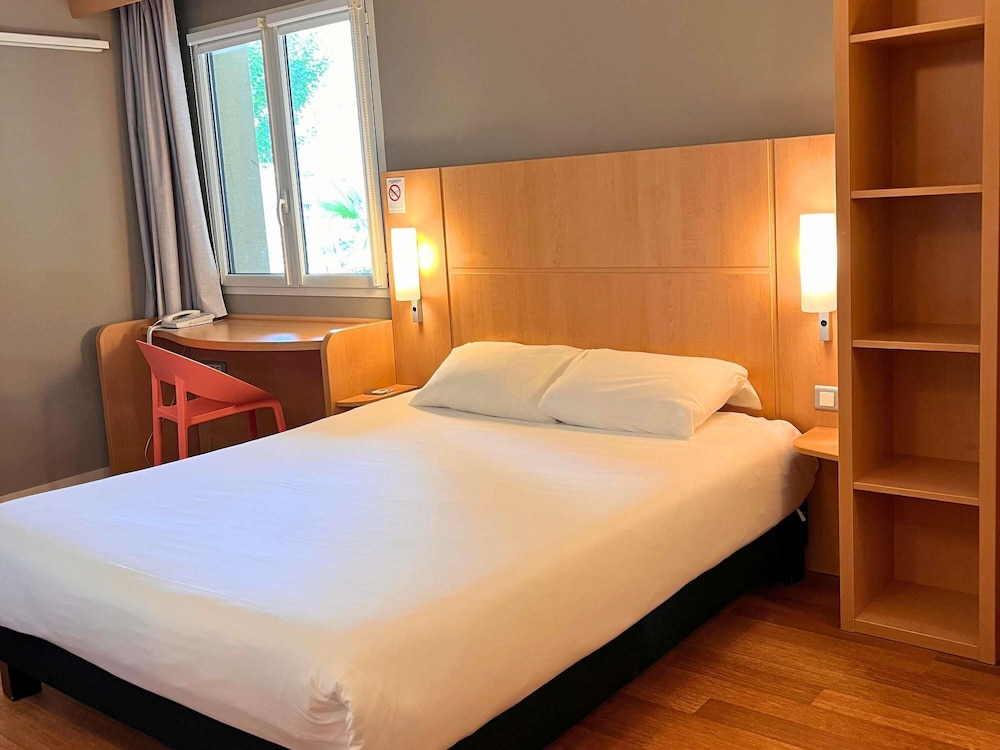 Standard Room, 1 Double Bed, Accessible photo 1