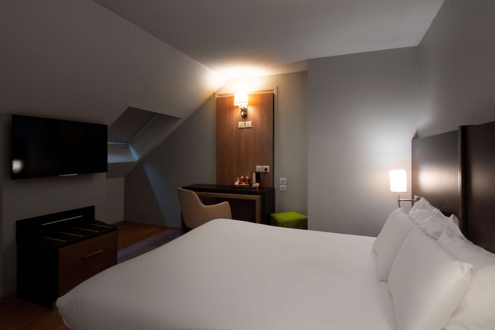 Room, Multiple Beds - Photo 5