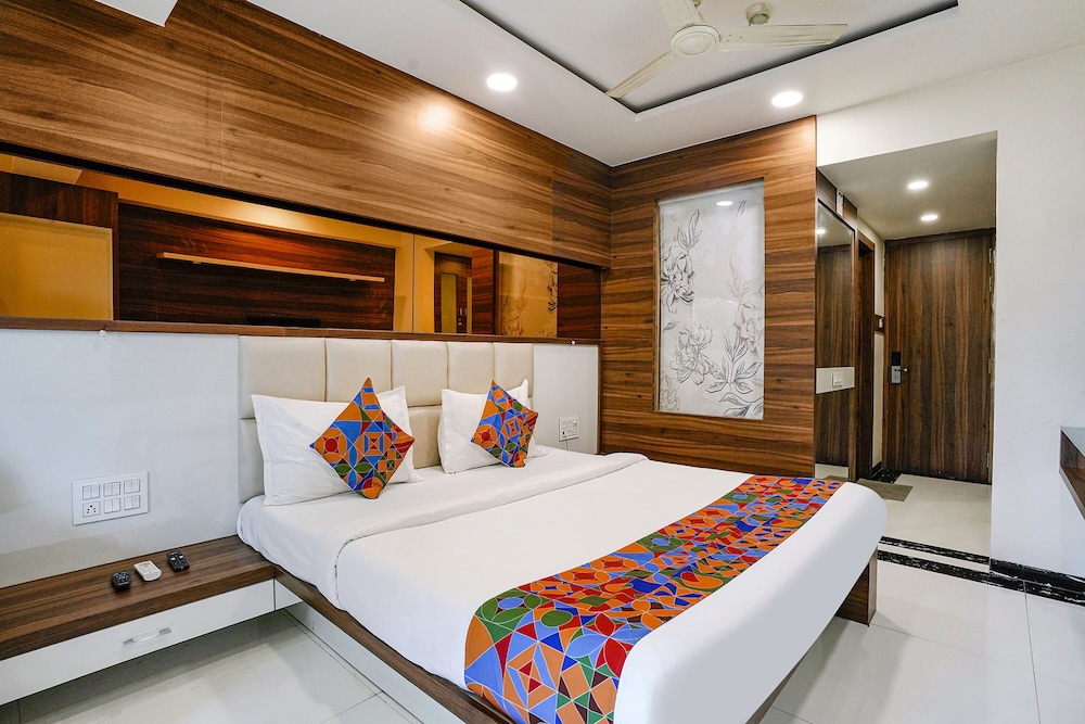 Luxury Suite photo 1