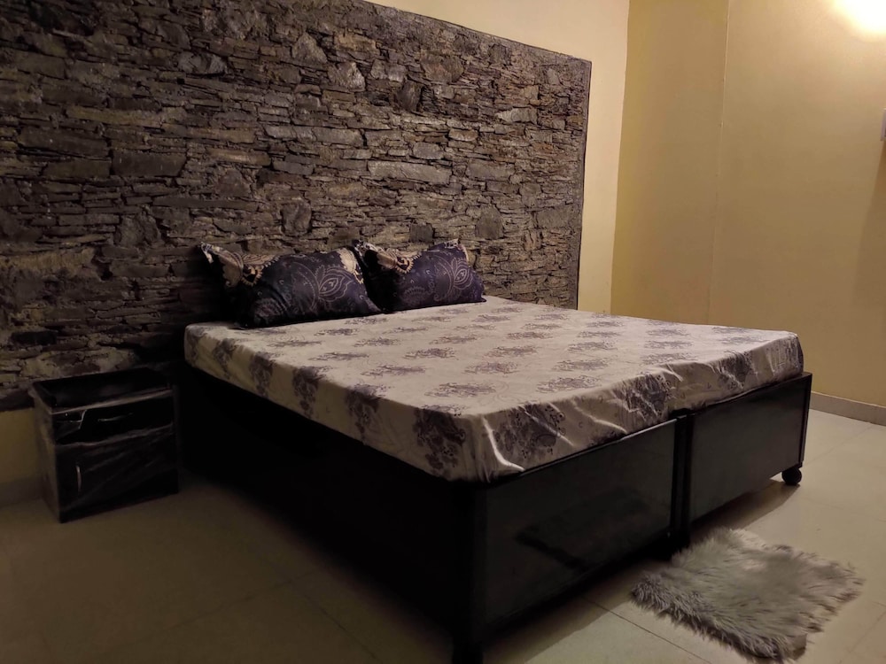 Standard Room - Photo 1
