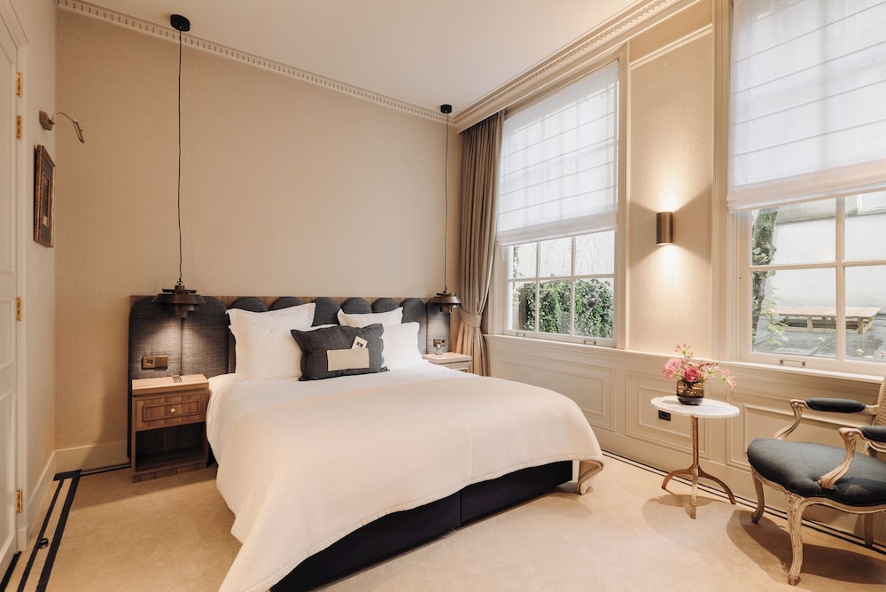 Grand Room (Merchant Inner Hotel View)