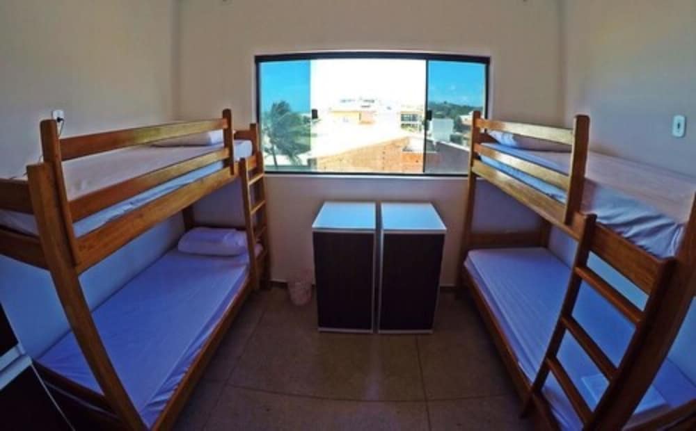 Economy Shared Dormitory, Multiple Beds, Beach View (Praia Barra Grande) photo 2