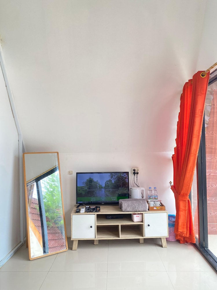 Deluxe Double Room, Beach View photo 2