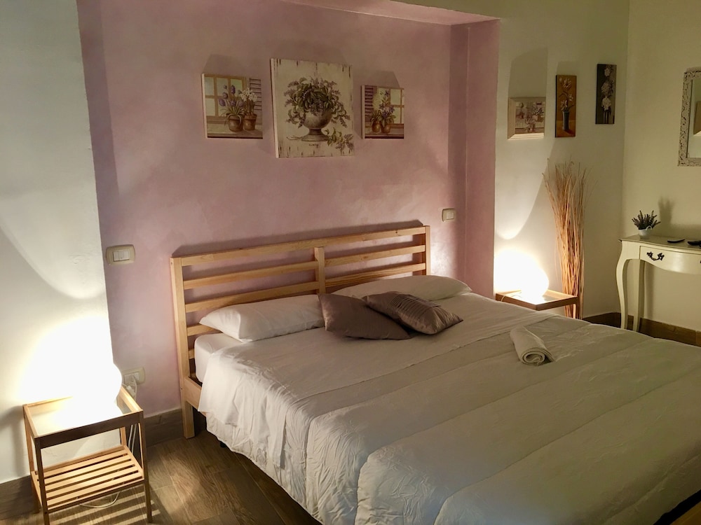 Double Room, Ground Floor photo 3
