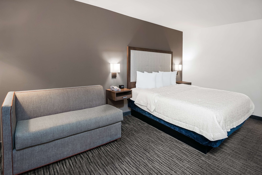 Room, 1 King Bed, Accessible, Non Smoking - Photo 2