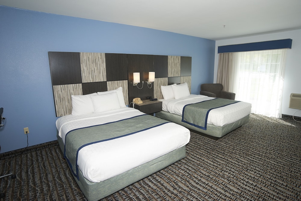 Room, Poolside photo 2