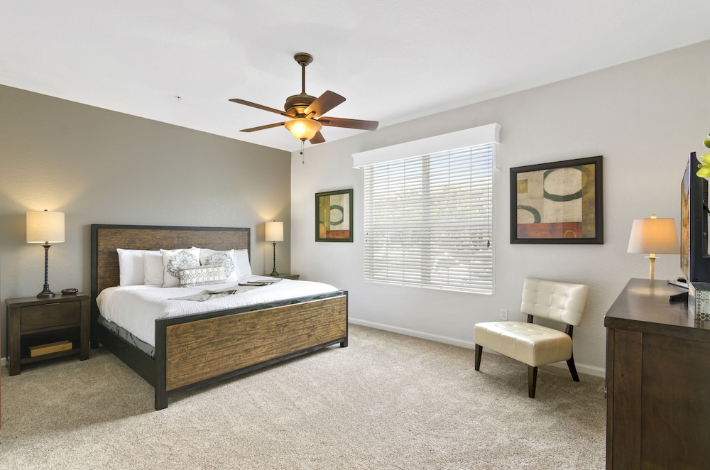 Premium Condo, 3 Bedrooms, Non Smoking