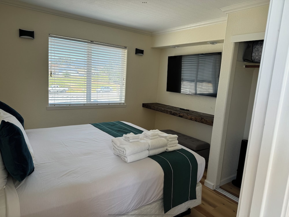 Panoramic Apartment, 1 Bedroom, Ocean View, Oceanfront photo 3