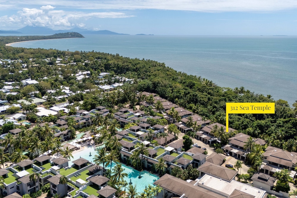 Beachfront Villa 312