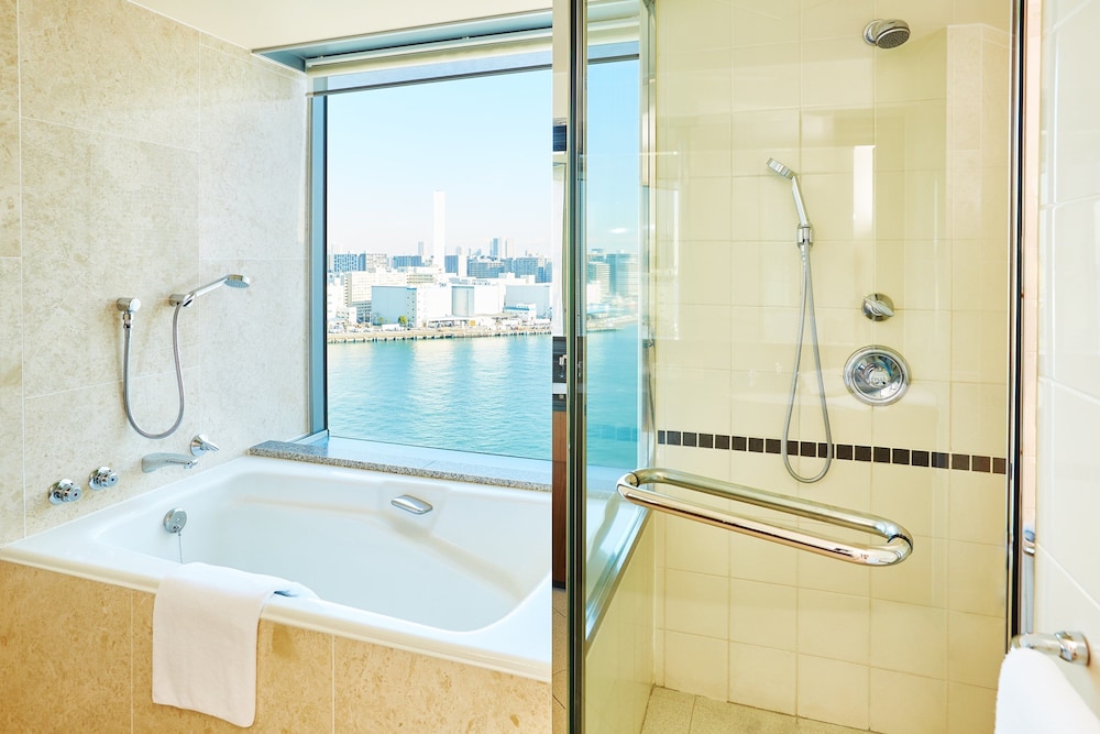 Junior Suite, 1 King Bed, Club Lounge Access, River View (Japanese)