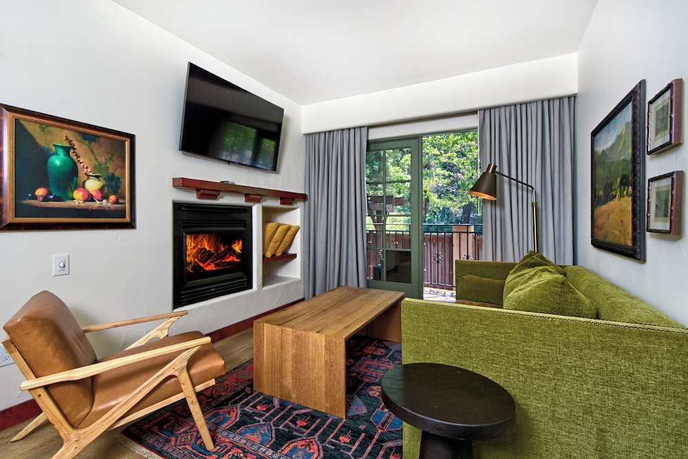 Suite, 1 Bedroom, Accessible - Photo 2