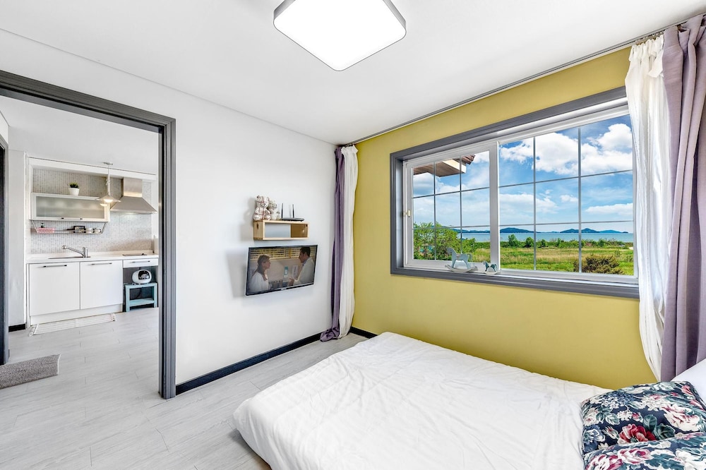 Basic Room, 1 Bedroom (Solchaekkot)