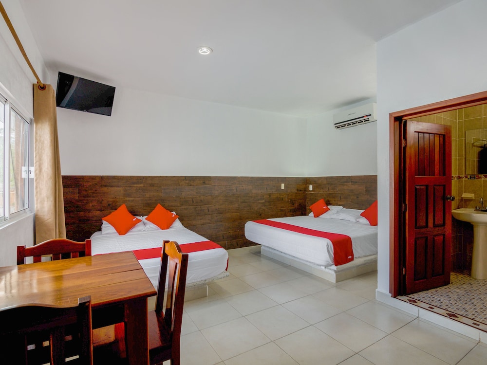 Standard Room, 2 Queen Beds - Photo 3