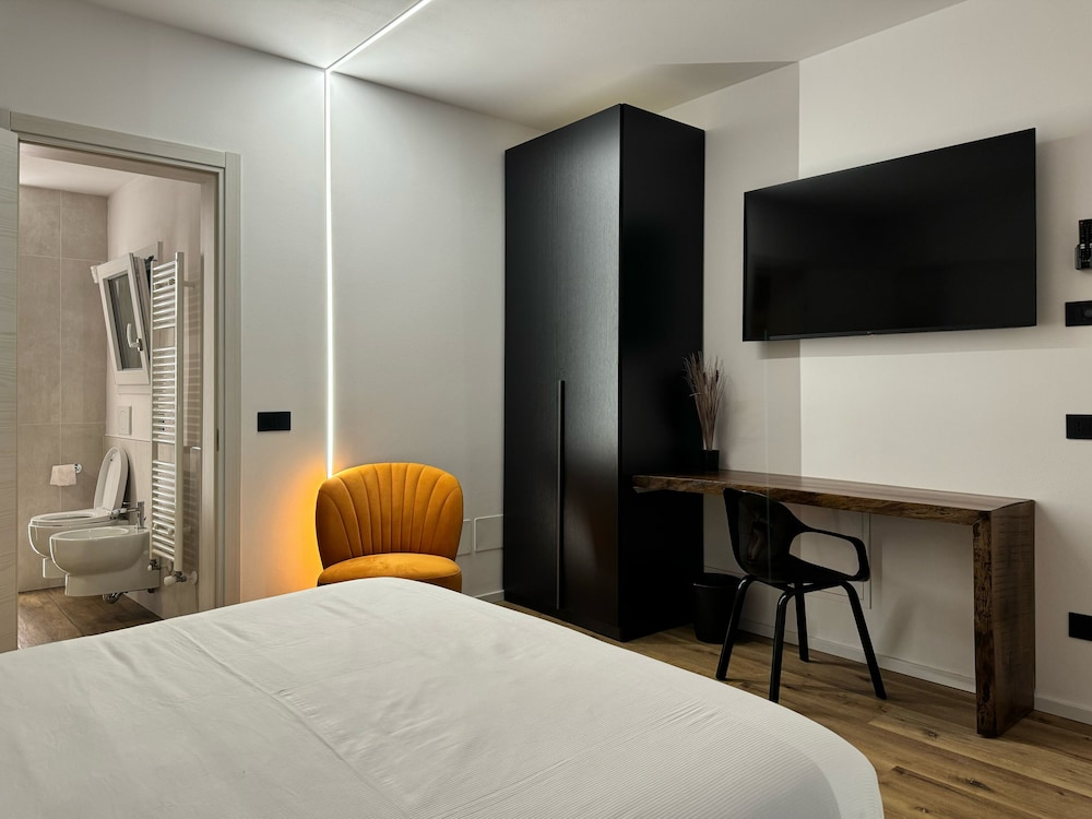 Deluxe Double Room photo 2