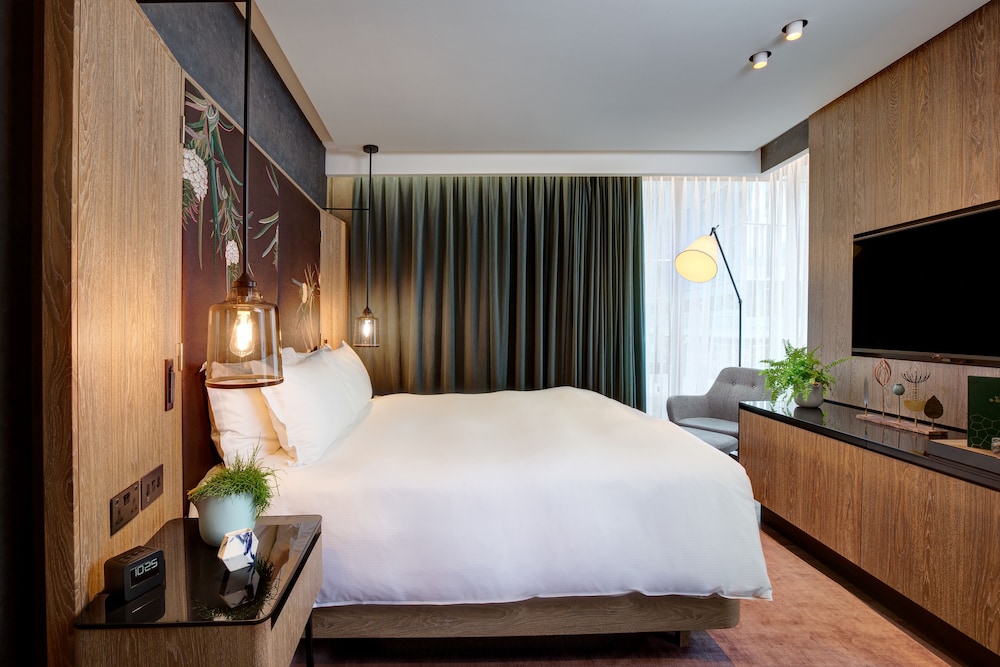 Design Suite, 1 King Bed (Vegan) - Lounge Access