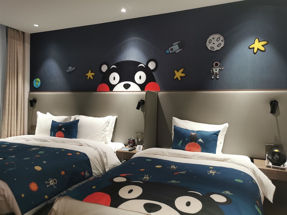 Standard Room, 2 Twin Beds, Garden View (Kids Theme)