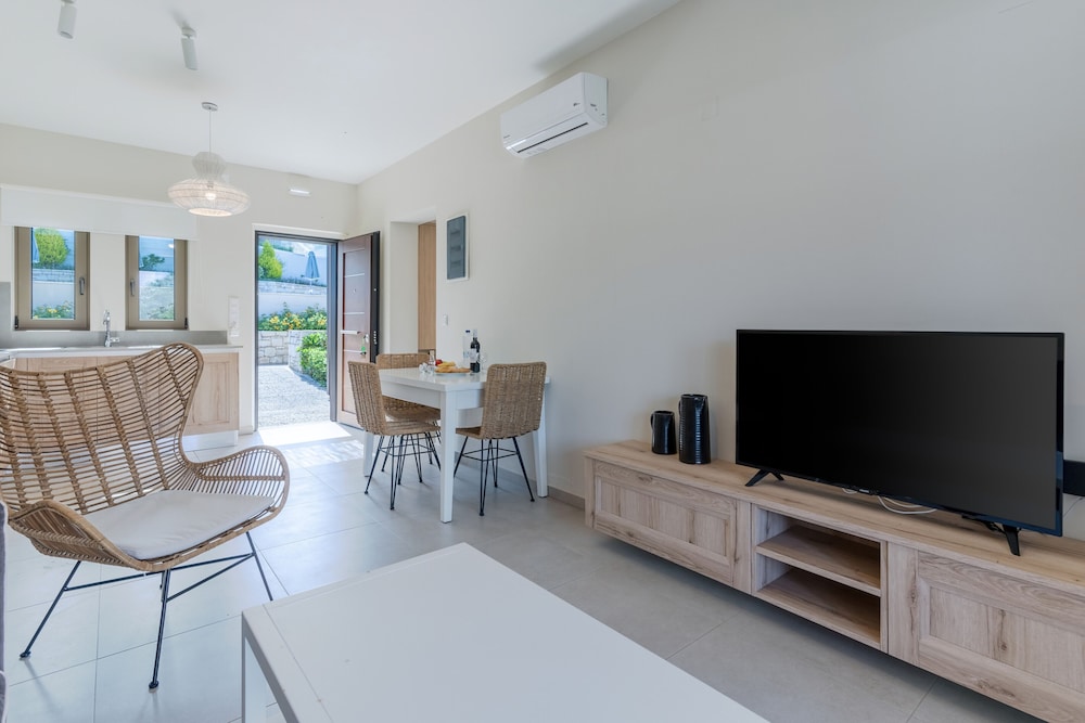 Apartment, 1 Bedroom, Non Smoking photo 3