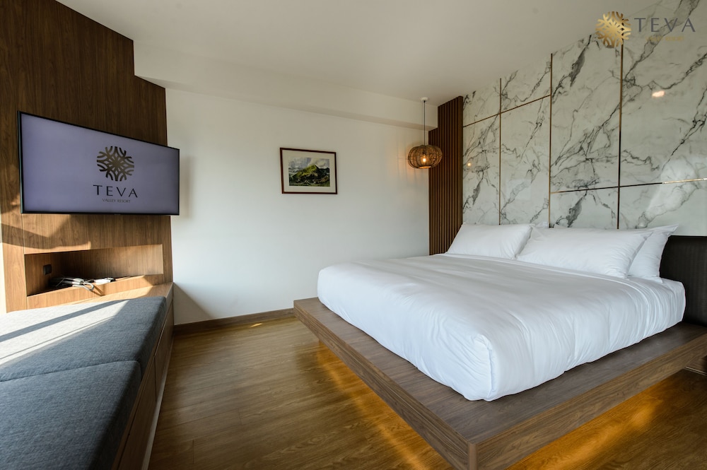 Penthouse Jacuzzi Suite - Photo 3