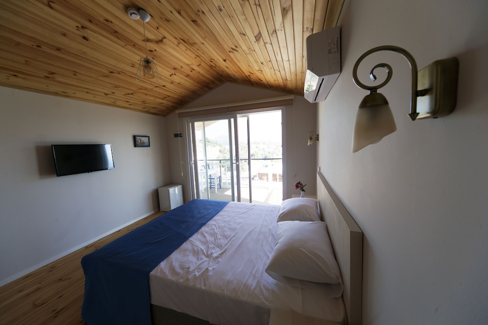 Deluxe Double Room - Photo 1