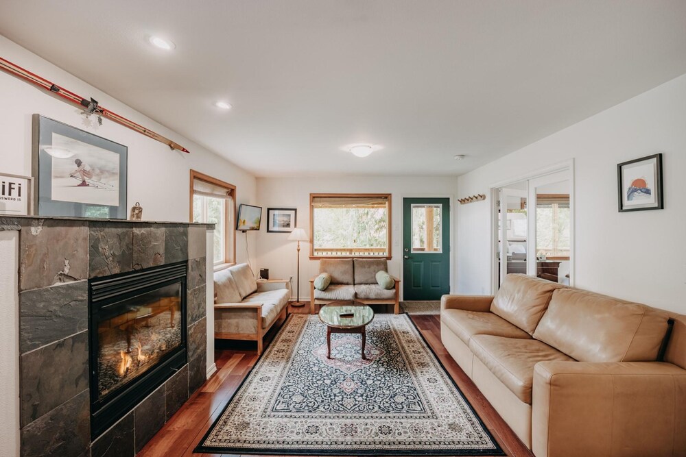 Cabin, 3 Bedrooms, Smoking, Balcony photo 1