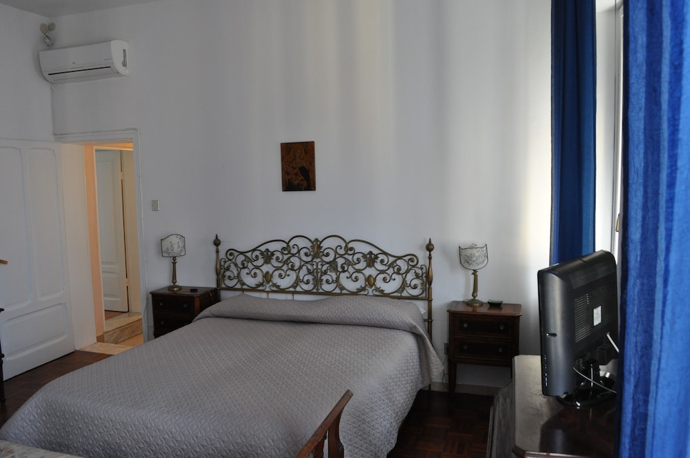 Deluxe Apartment, 2 Bedrooms, Kitchen, Sea View