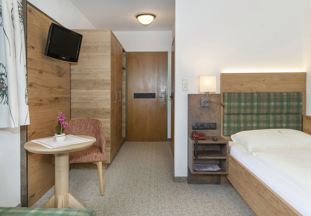 Comfort Single Room, Non Smoking, Balcony photo 2