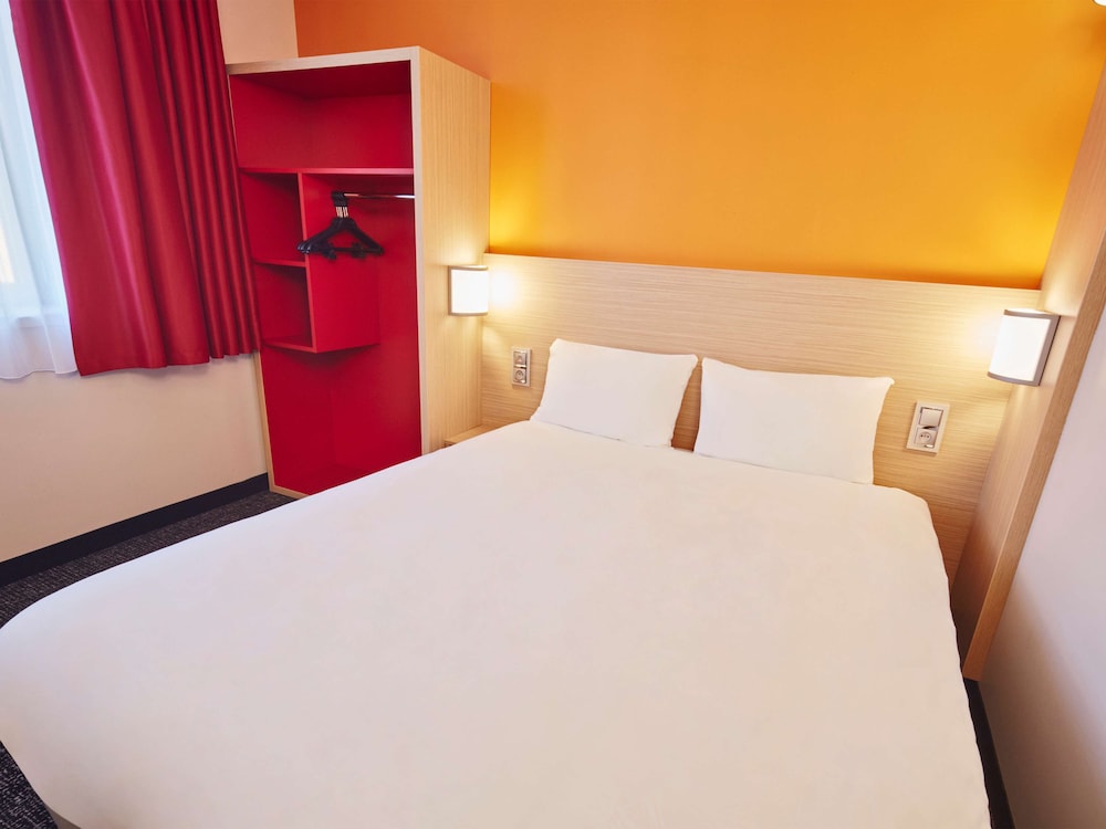 Standard Room, 1 Double Bed - Photo 5