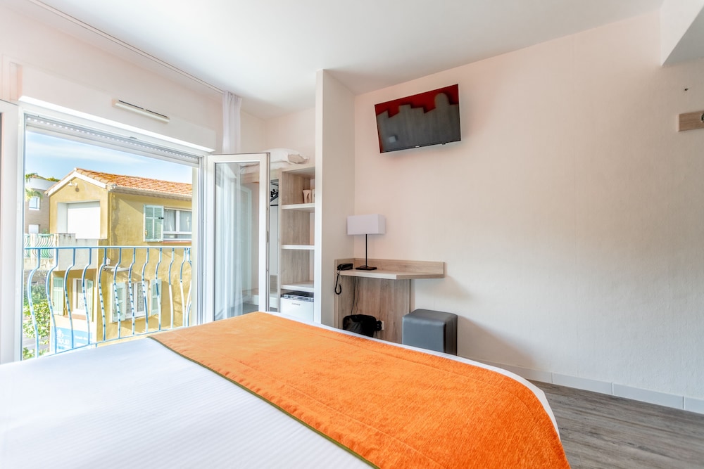 Comfort Room photo 2