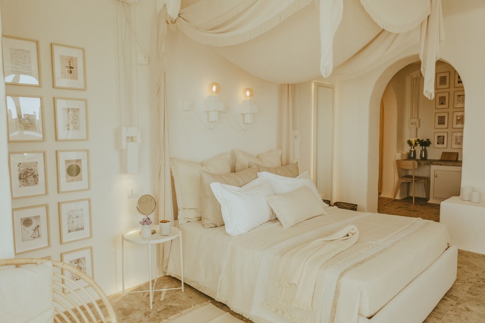Luxury Suite photo 1