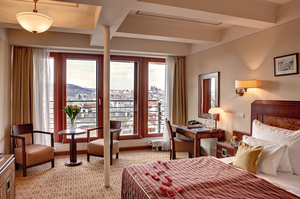 Deluxe Double Room, City View - Photo 1