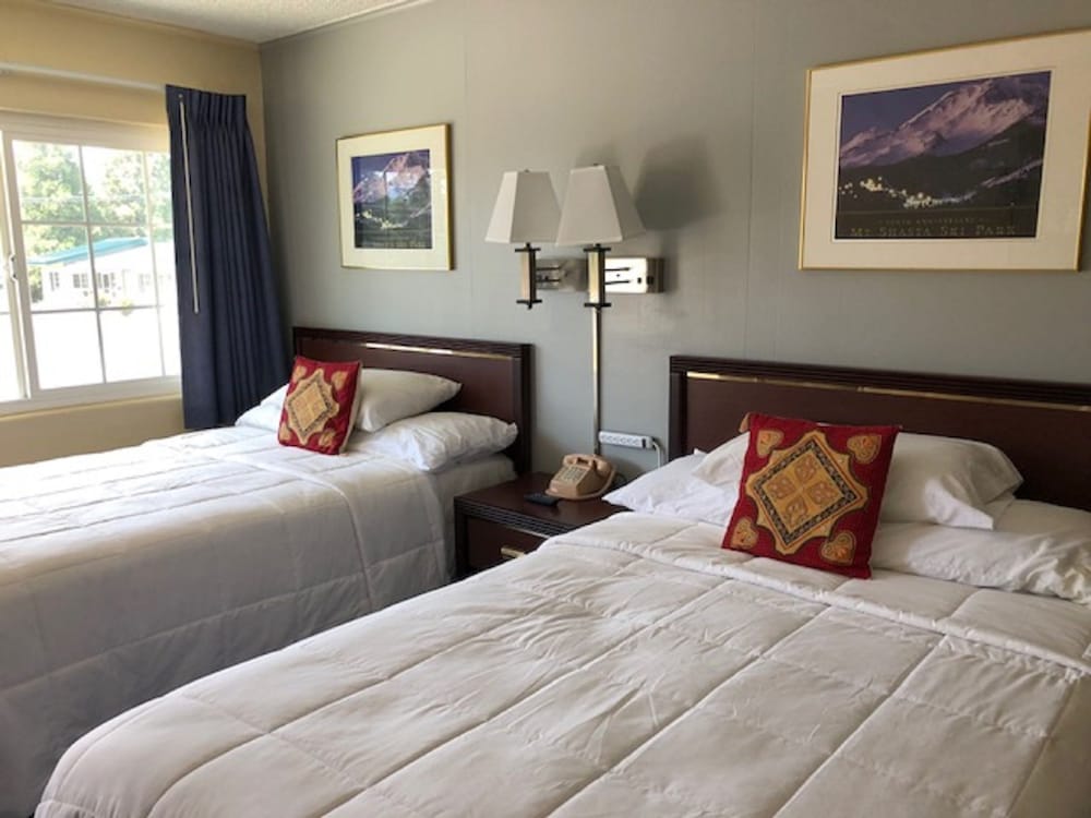 Classic Room, 2 Double Beds photo 2