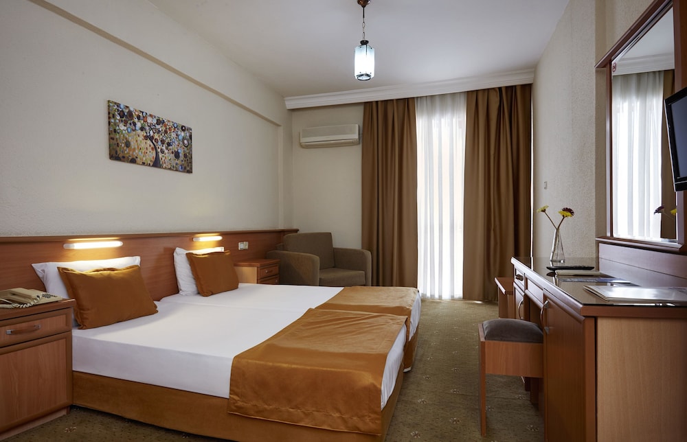 Standard Room - Photo 1
